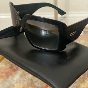 Dior wrap around face sunglasses.